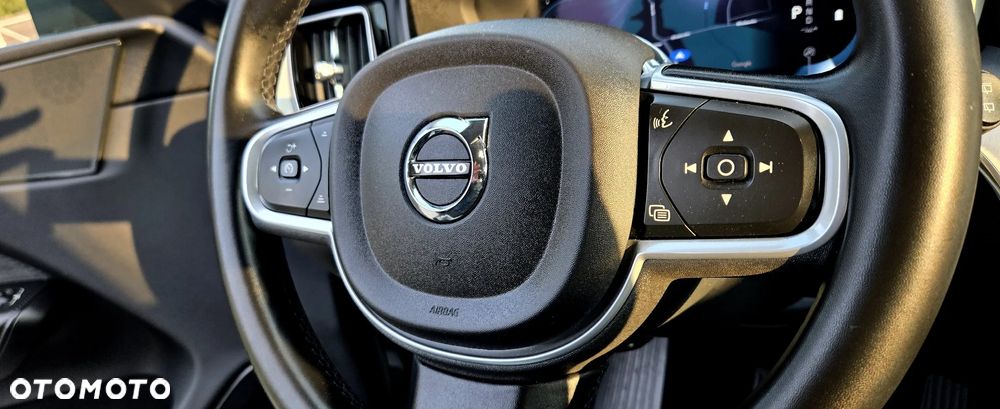 Volvo XC 60 B4 D Geartronic Momentum Pro - 26