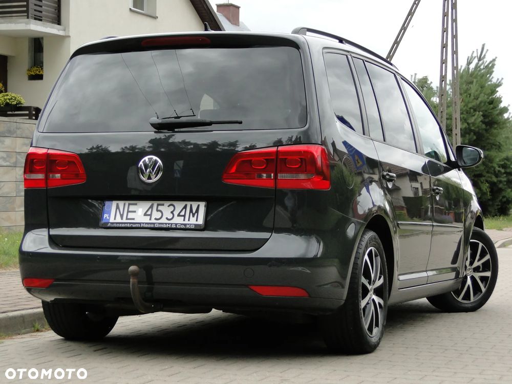 Volkswagen Touran 2.0 TDI DPF BlueMotion Technology Highline - 22