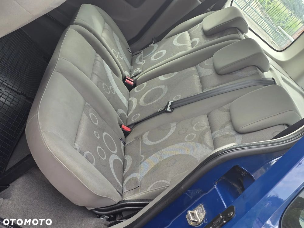 Renault Kangoo 1.6 8V 90 Happy Family - 19