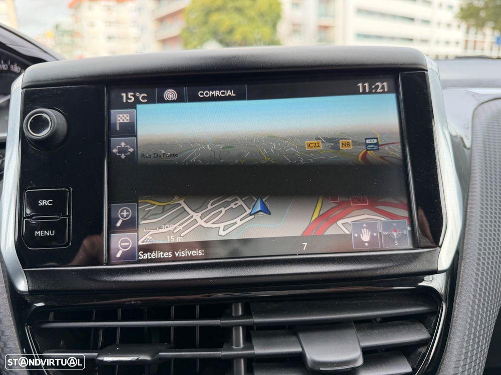 Peugeot 2008 1.6 BlueHDi Style - 29