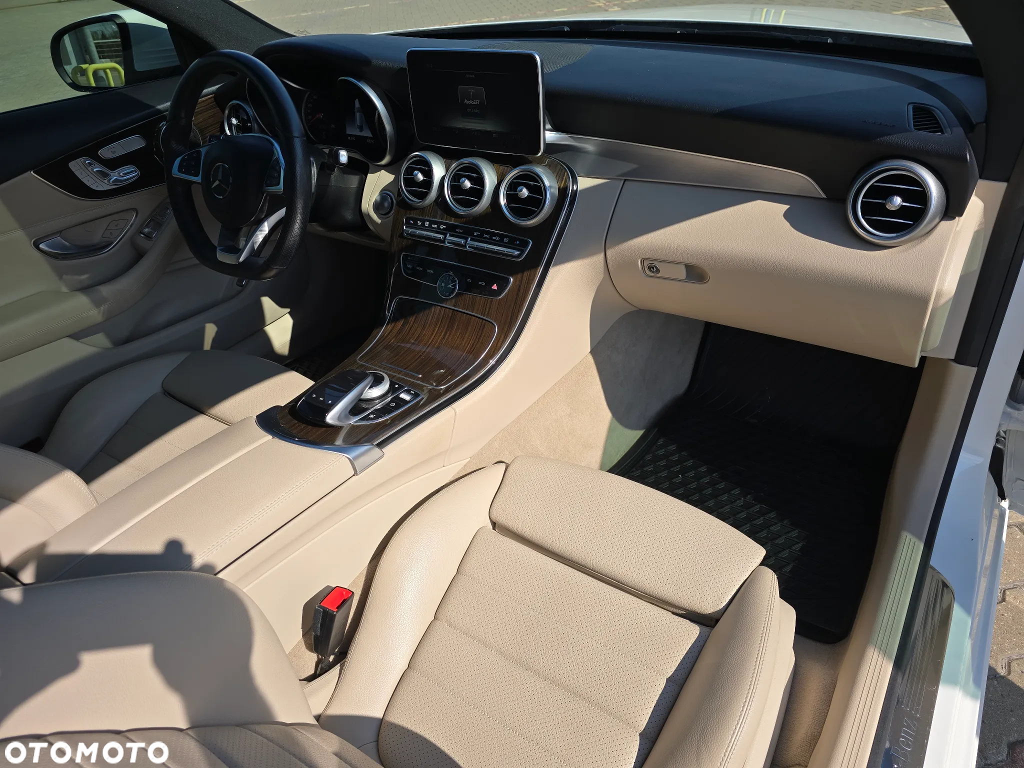 Mercedes-Benz Klasa C 300 Coupe 4Matic 9G-TRONIC - 18