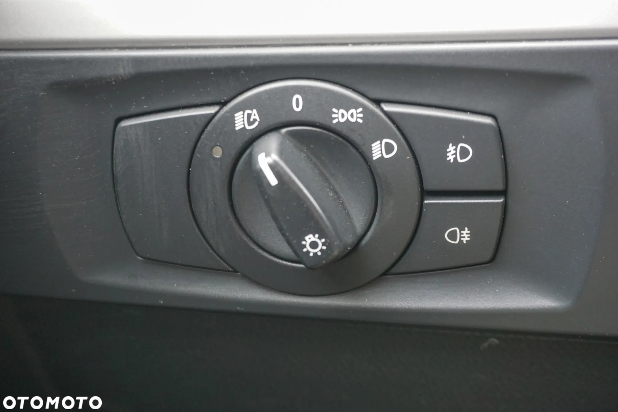 BMW Seria 3 325d - 22