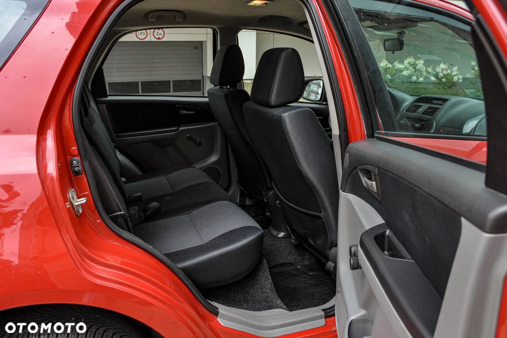 Suzuki SX4 1.5 Streetline 4x2 Classic - 12