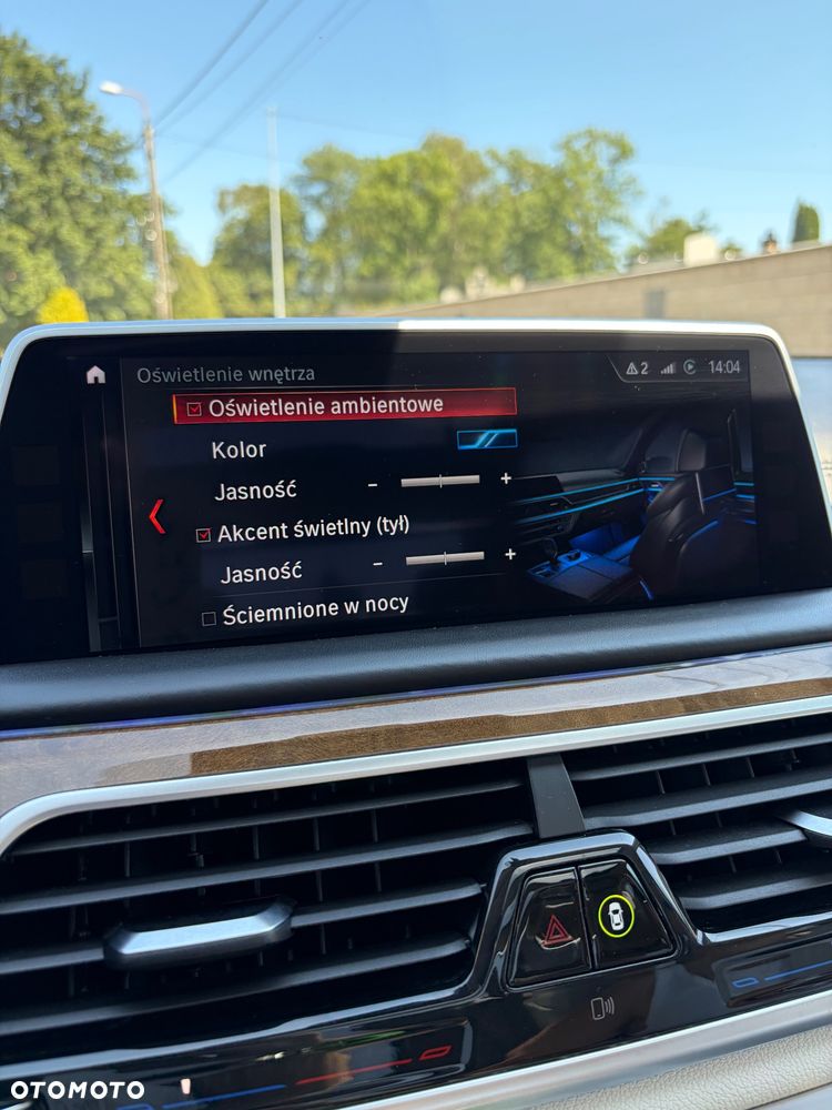 BMW Seria 7 740Li - 35