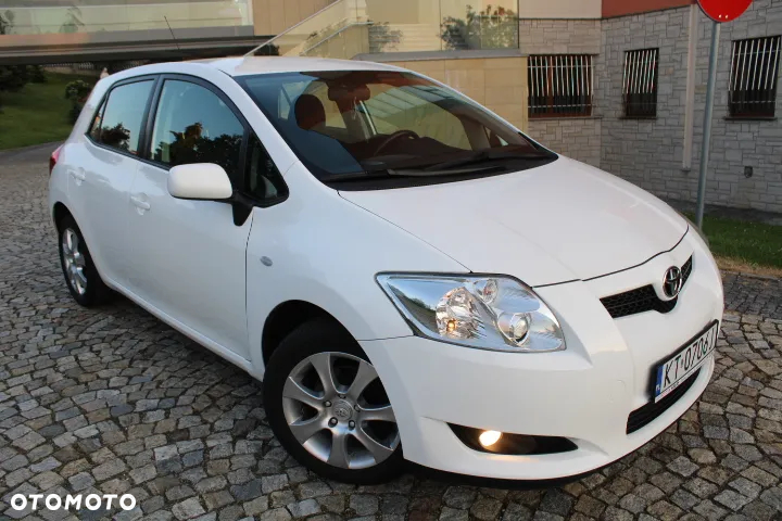 Toyota Auris 1.33 VVT-i Premium + - 30