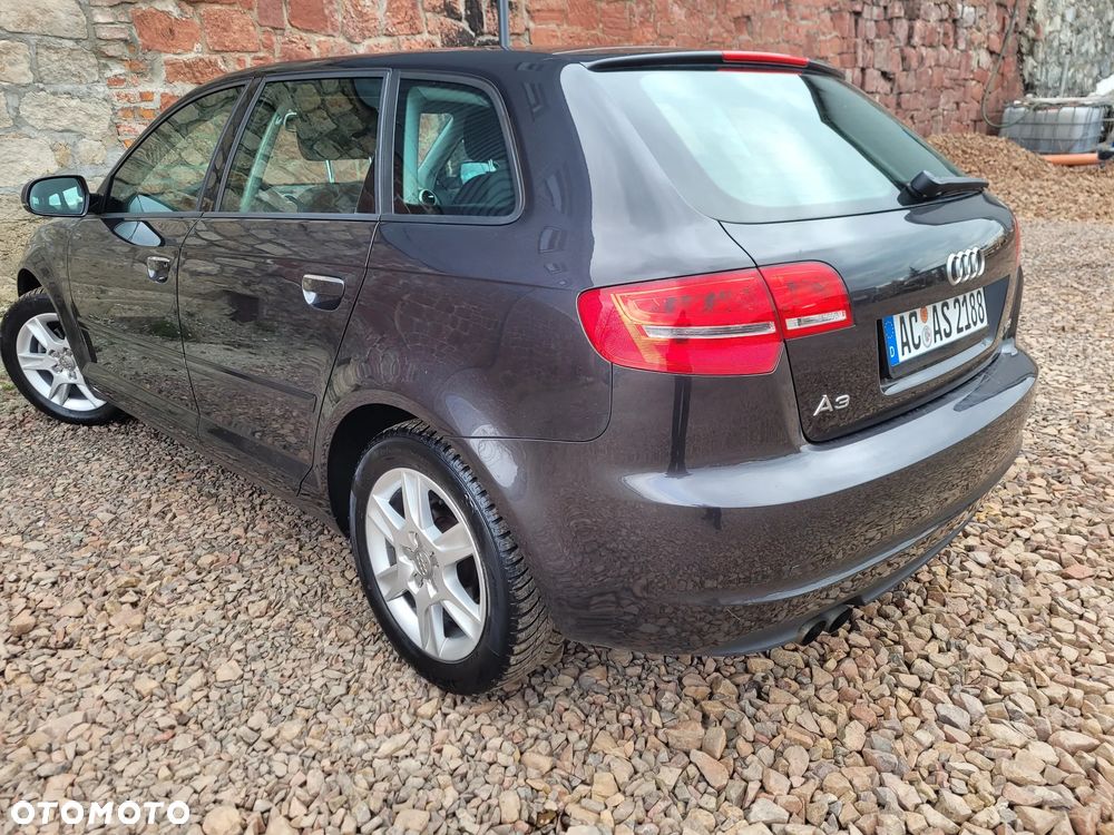 Audi A3 Sportback 1.4 TFSI Ambiente - 14