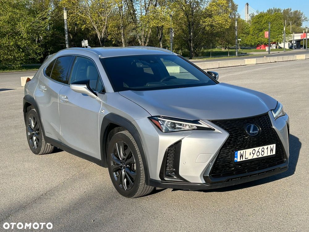 Lexus UX 250h F SPORT - 3