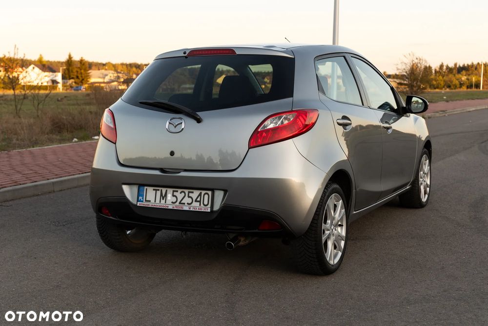 Mazda 2 1.3 Exclusive - 8