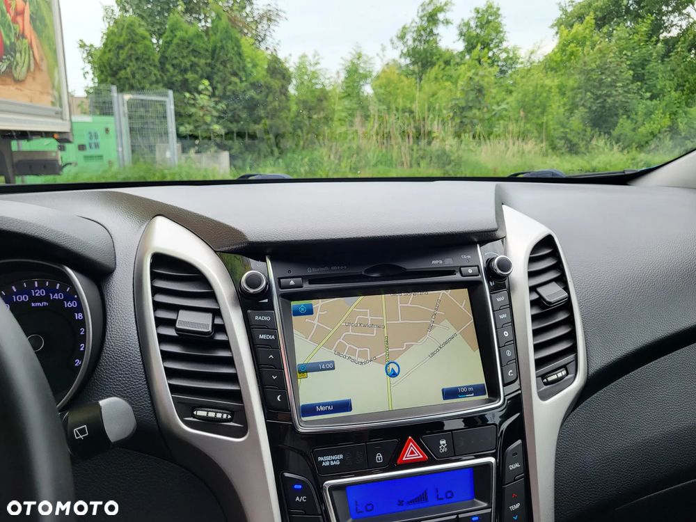 Hyundai i30 1.4 Passion Plus - 21