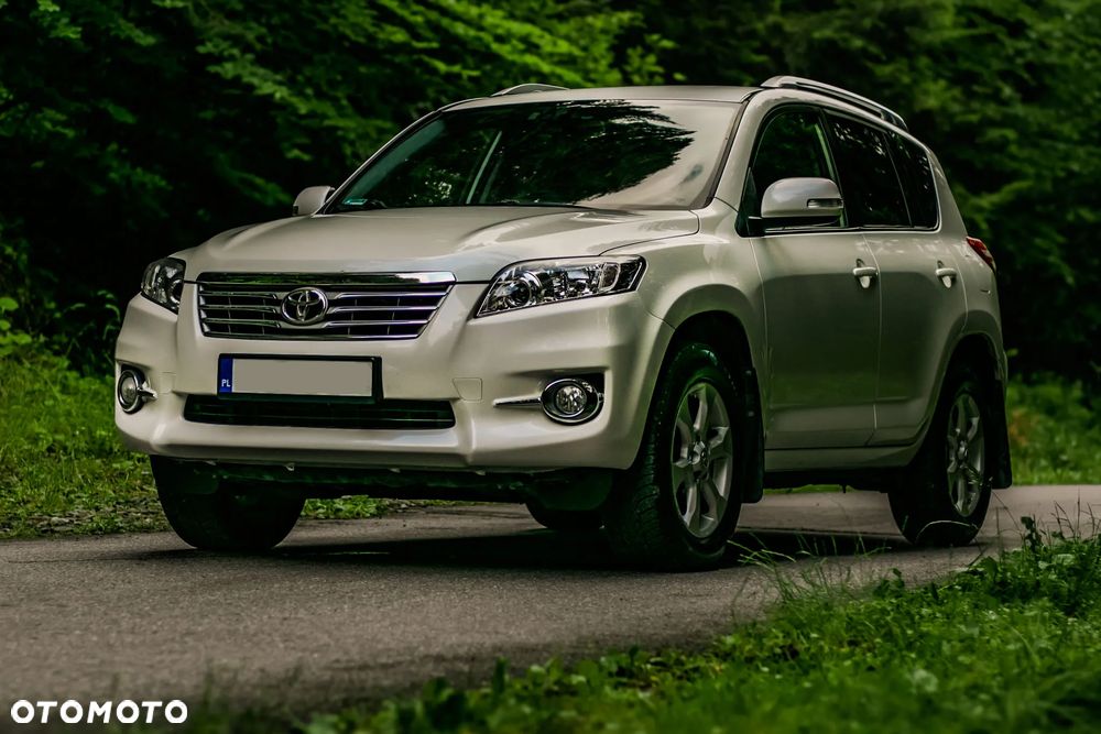 Toyota RAV4 - 1