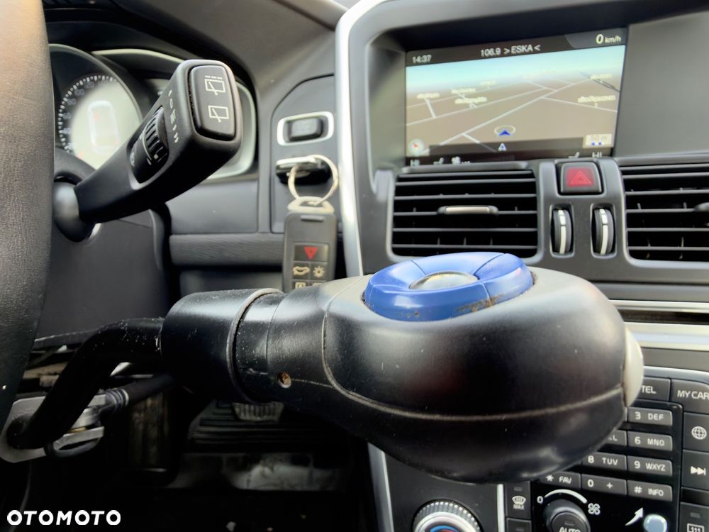 Volvo XC 60 D4 AWD Geartronic Summum - 37