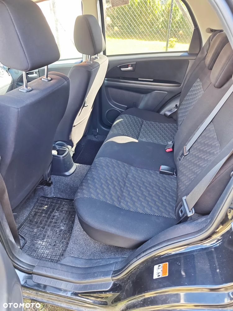 Suzuki SX4 1.6 GLX / Comfort - 9