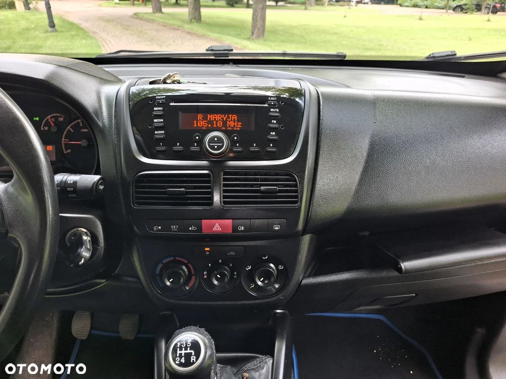 Opel Combo 1.4 Cosmo - 21