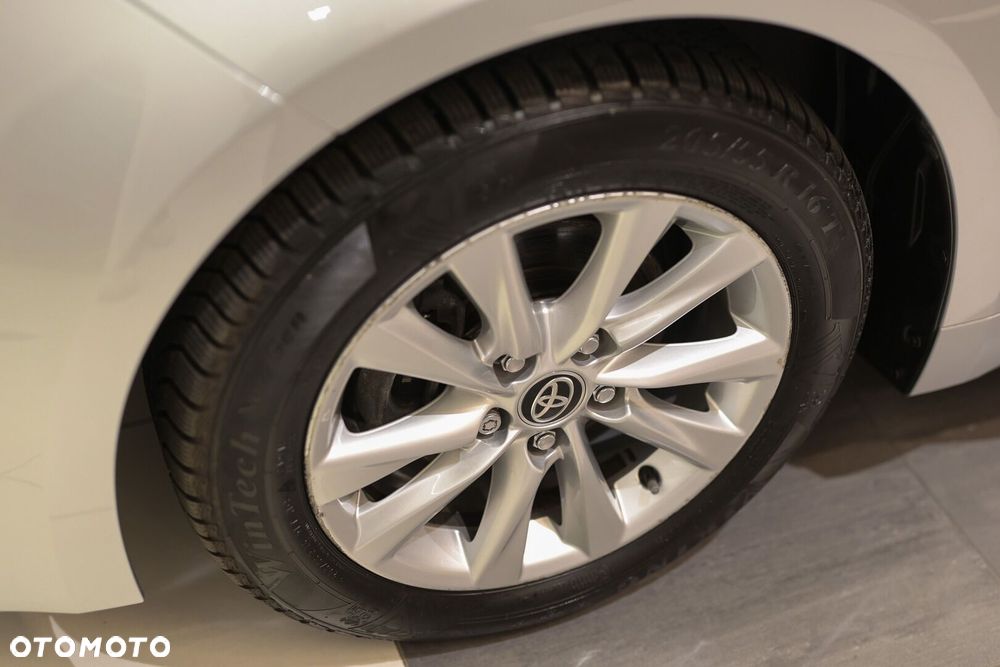 Toyota Corolla 1.8 Hybrid Comfort - 18