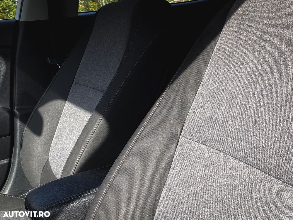 Kia Stonic 1.2 MPI 5MT Urban - 27