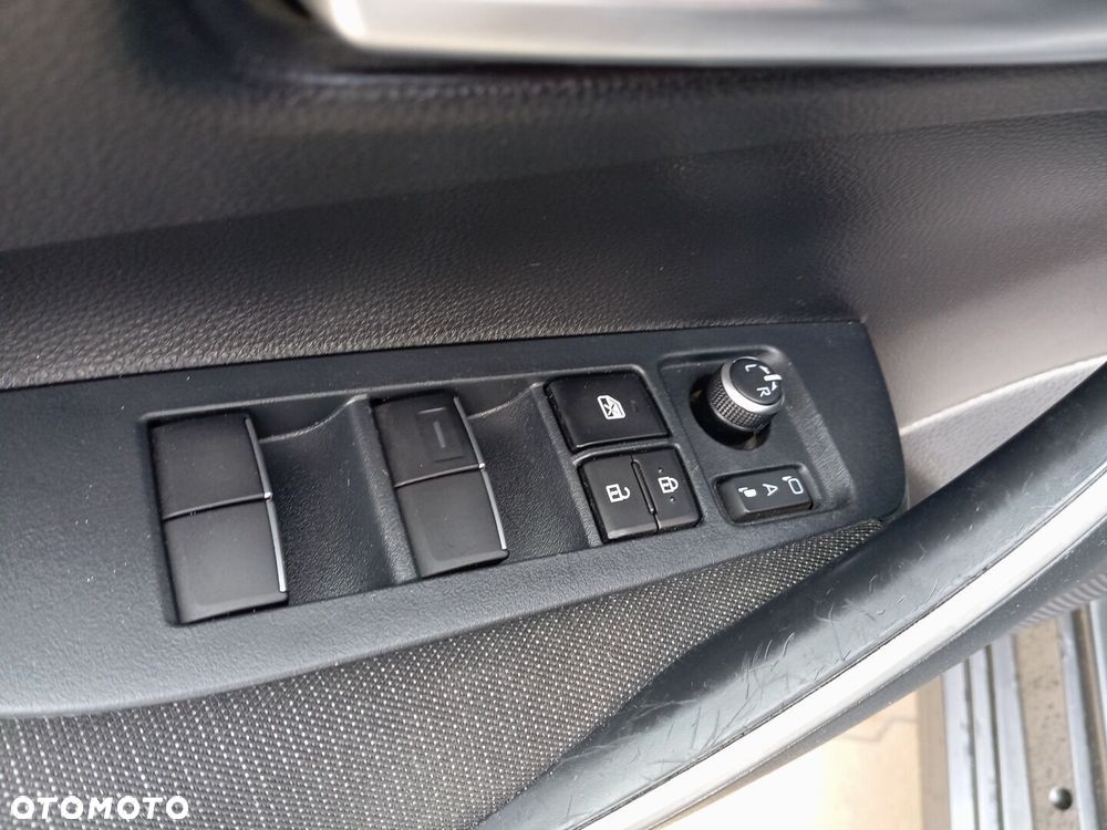 Toyota Corolla 1.8 Hybrid Comfort - 21