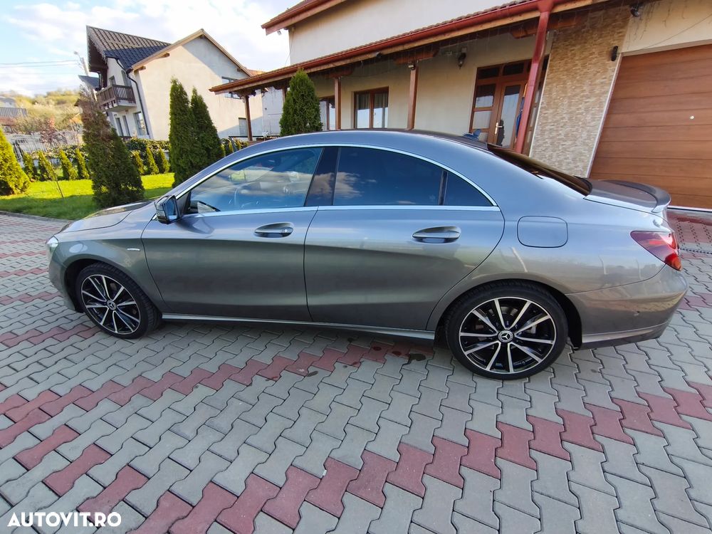 Mercedes-Benz CLA 180 - 2