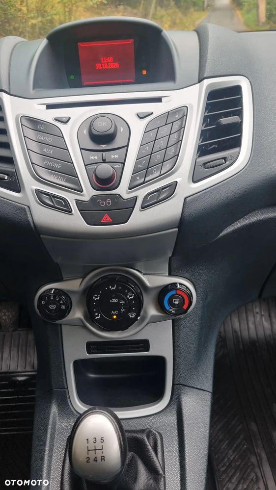 Ford Fiesta - 20