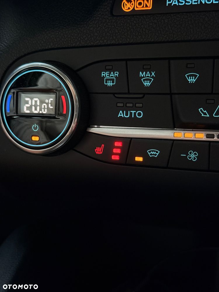 Ford Kuga 1.5 EcoBlue FWD Titanium - 19