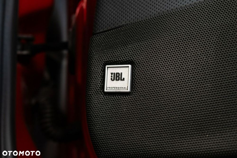 Ferrari 812 Superfast - 38