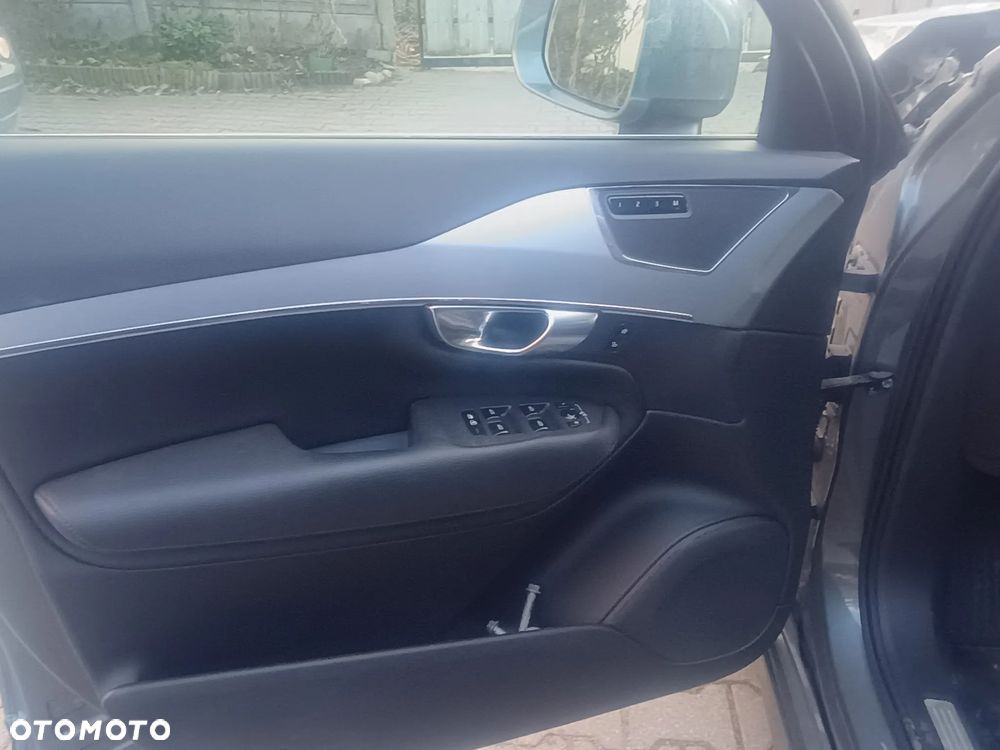 Volvo XC 90 T5 AWD Momentum 7os - 11