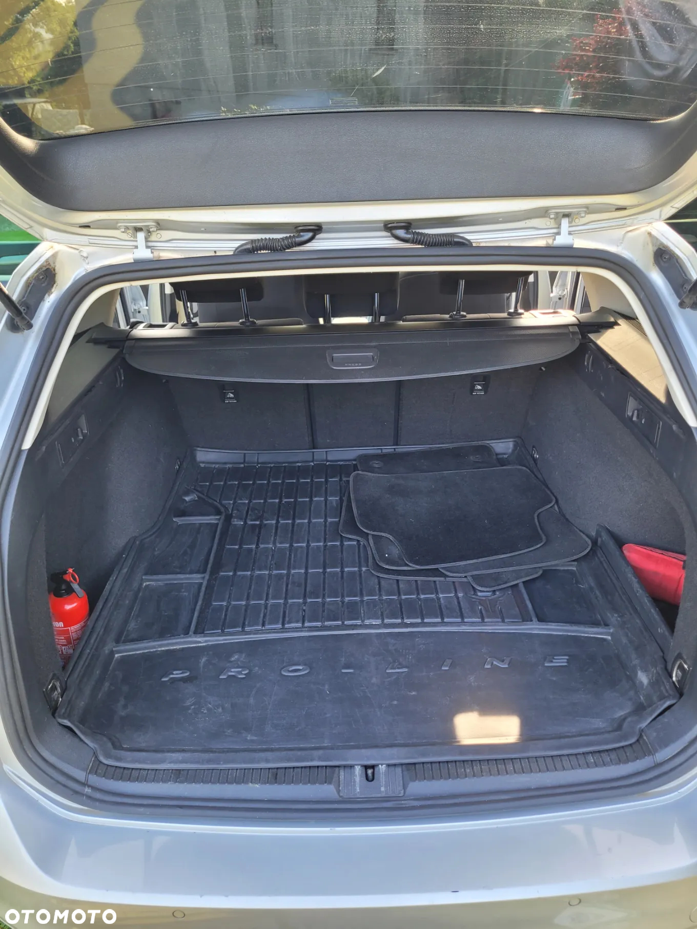 Volkswagen Passat - 12
