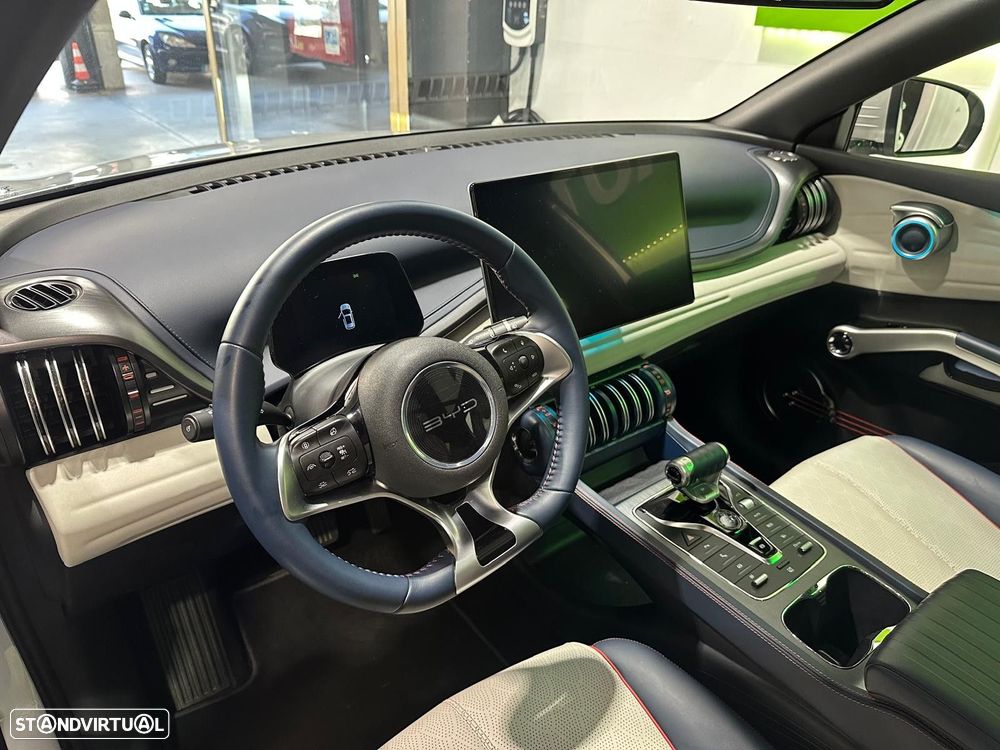 BYD Atto 3 60.48 kWh Design - 24