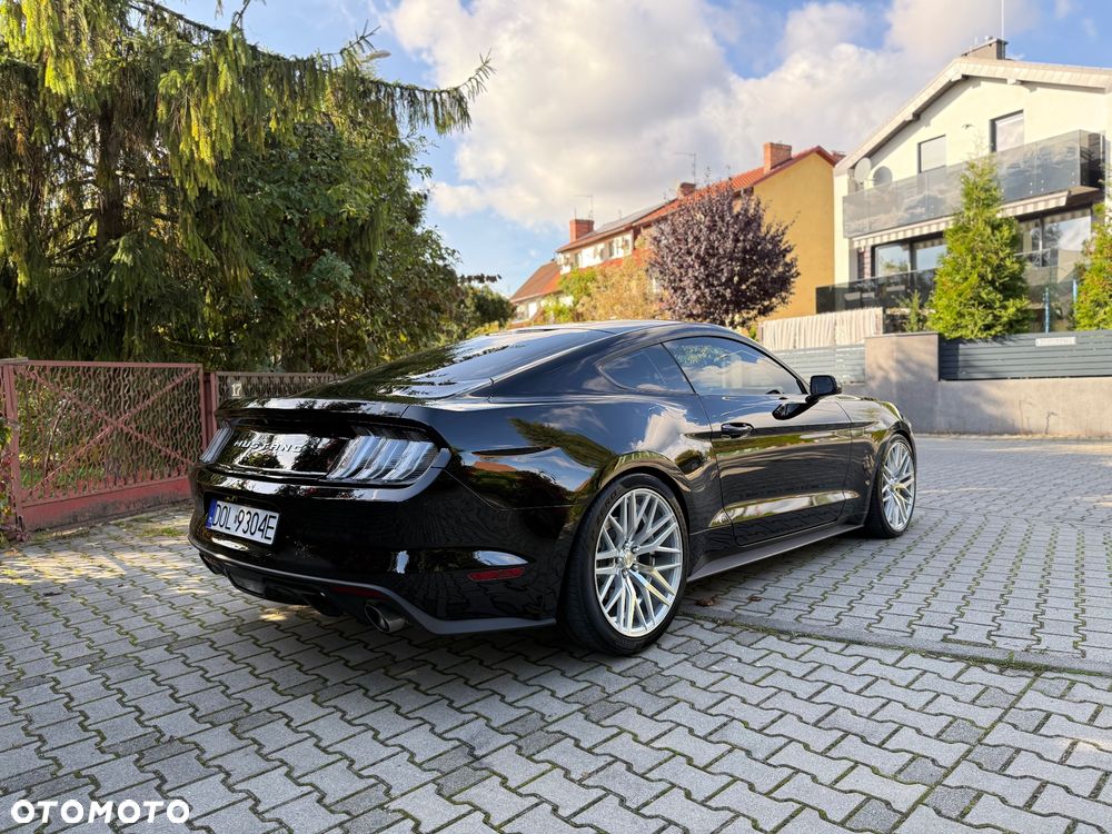 Ford Mustang - 5