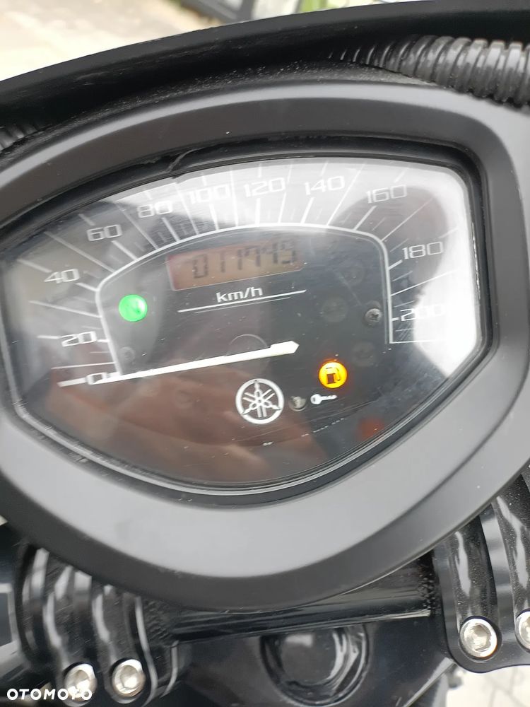 Yamaha XVS - 5
