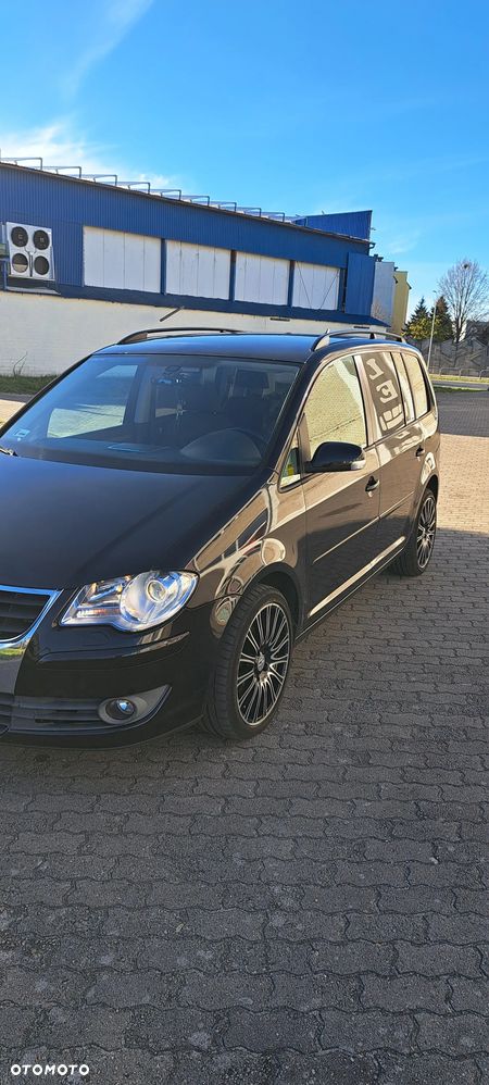 Volkswagen Touran 1.4 TSI Highline - 1