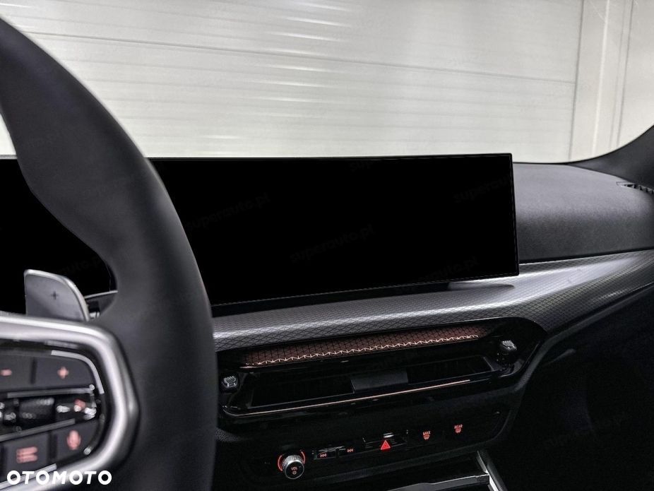 BMW Seria 3 318i M Sport - 6