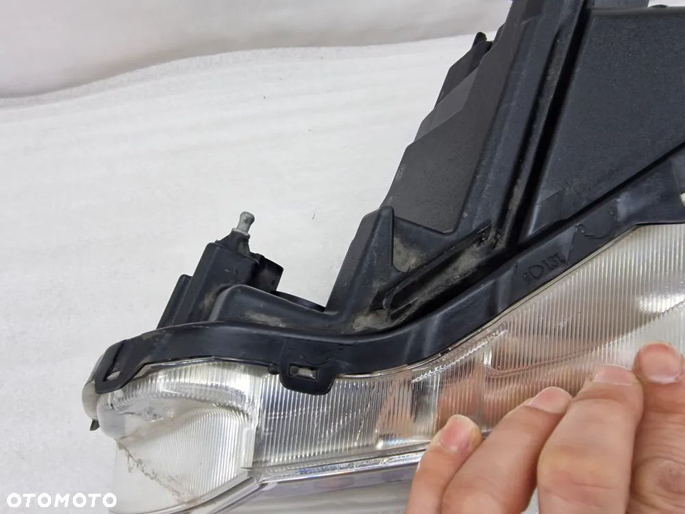 SUZUKI SX4 / FIAT SEDICI ORAZ SEDICI LIFT 06-13 JAPAN LEWA LAMPA PRZEDNIA PRZÓD , NR KOITO 100-59135 , NR AUKCJI LL272 - 8