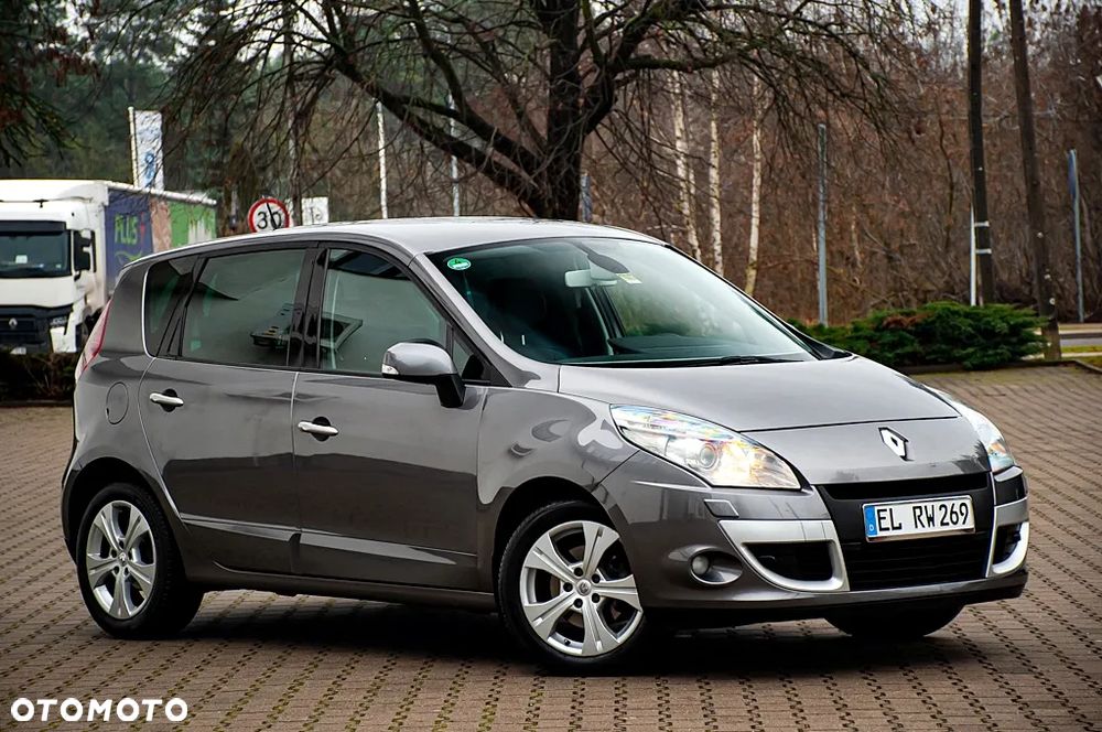 Renault Scenic 2.0 16V Privilege CVT - 14