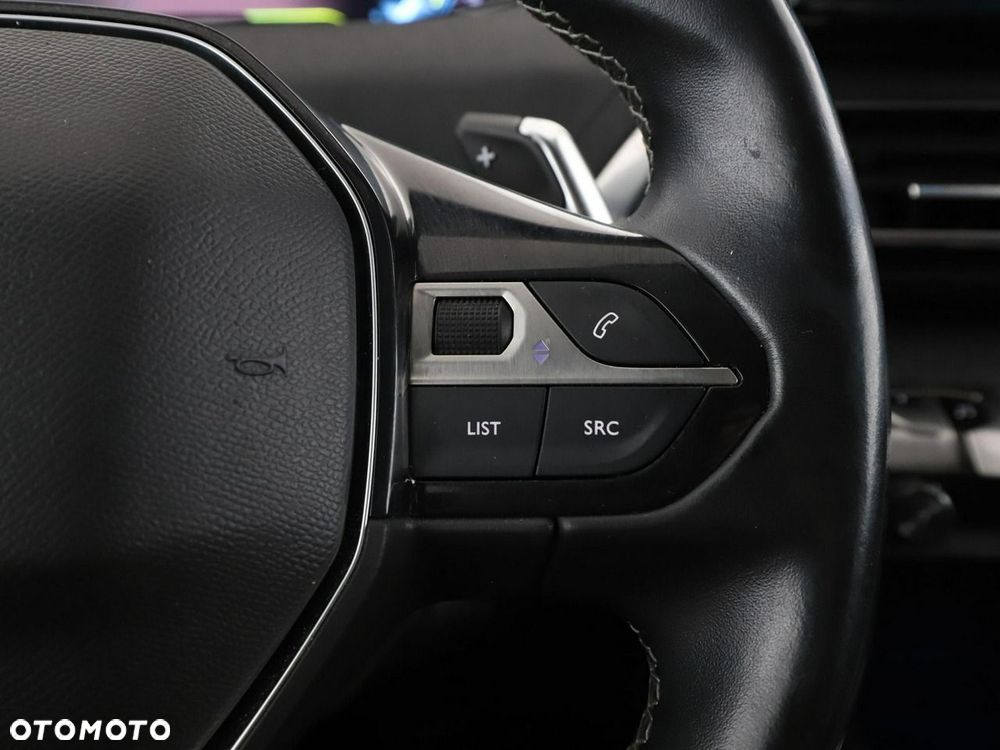 Peugeot 3008 1.6 PureTech Hybrid PHEV Allure Pack S&S EAT8 - 33