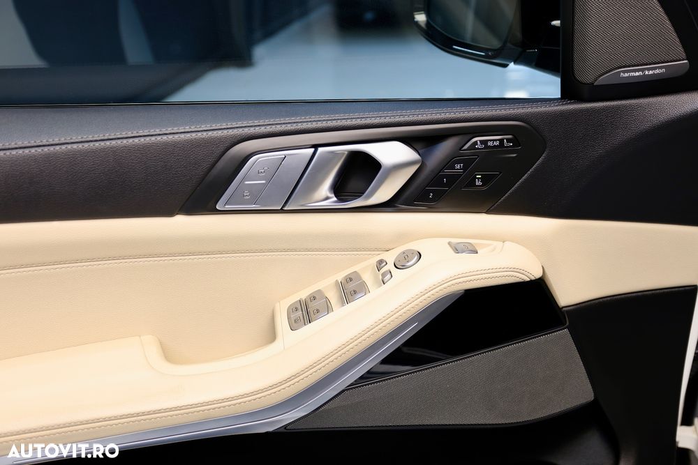 BMW X7 xDrive40d - 28