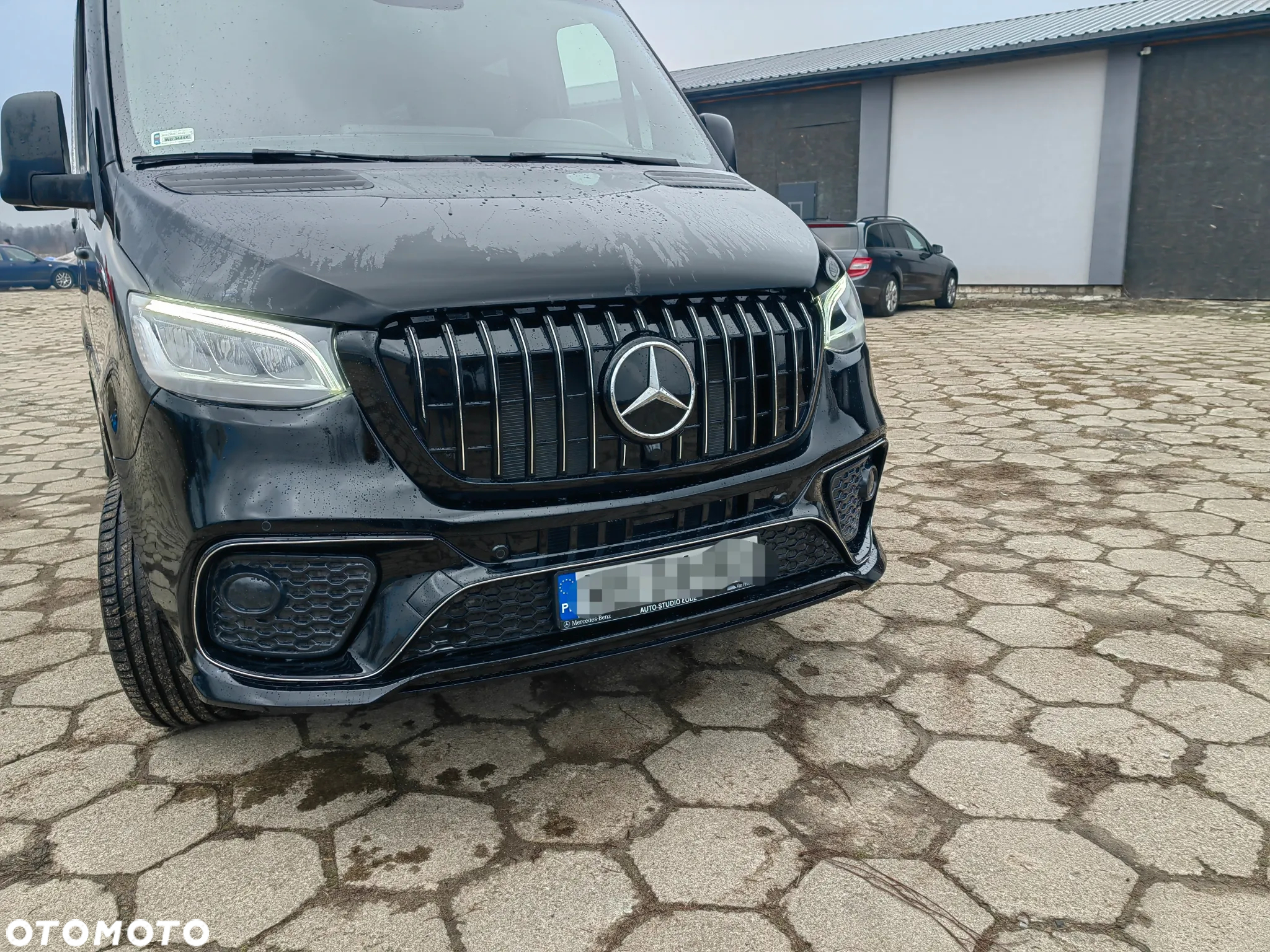 Mercedes-Benz Sprinter - 11