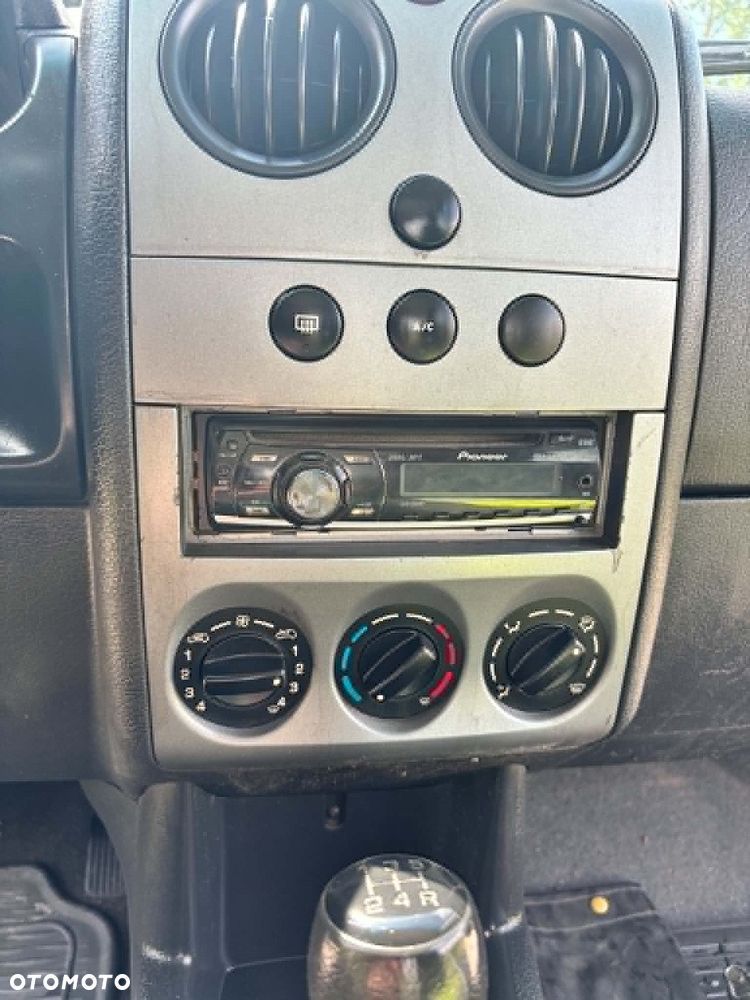 Citroën Berlingo 1.6 HDi 75 Advance - 11