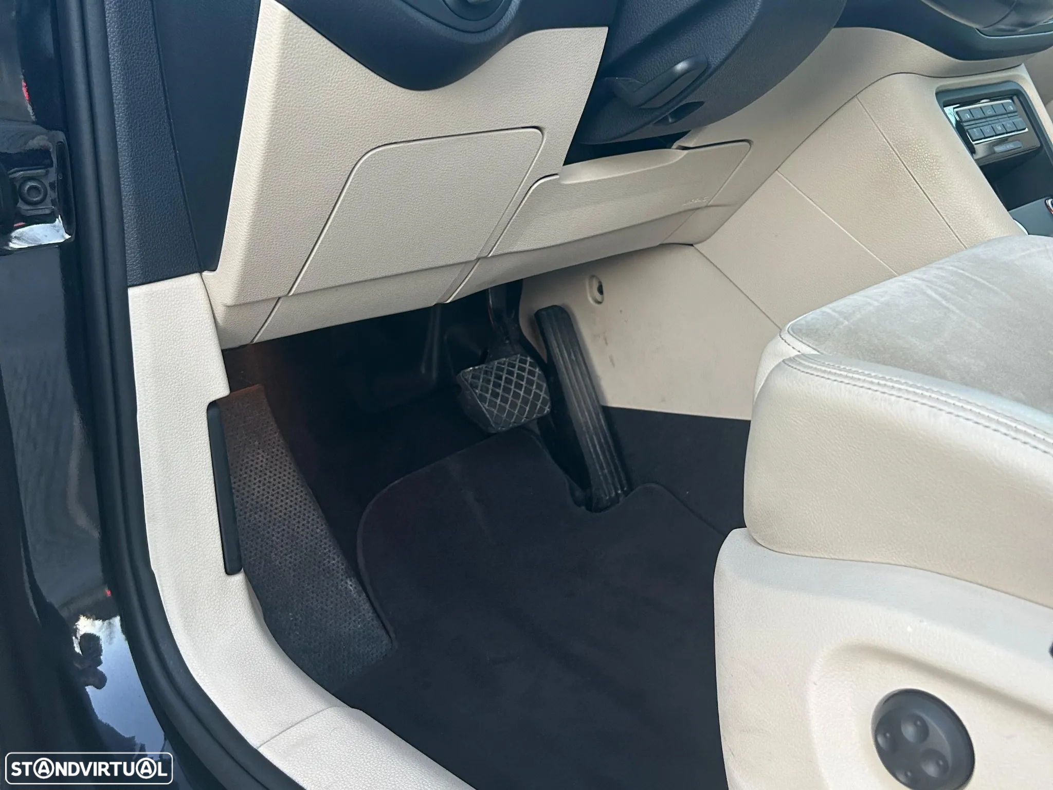 VW Sharan 2.0 TDI Highline DSG - 30