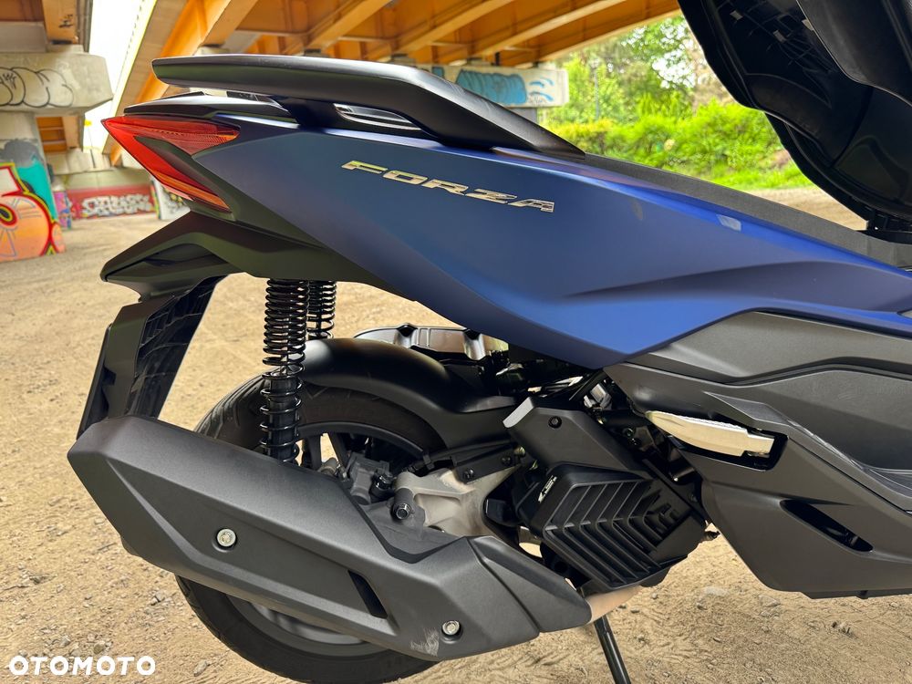 Honda NSS - 12