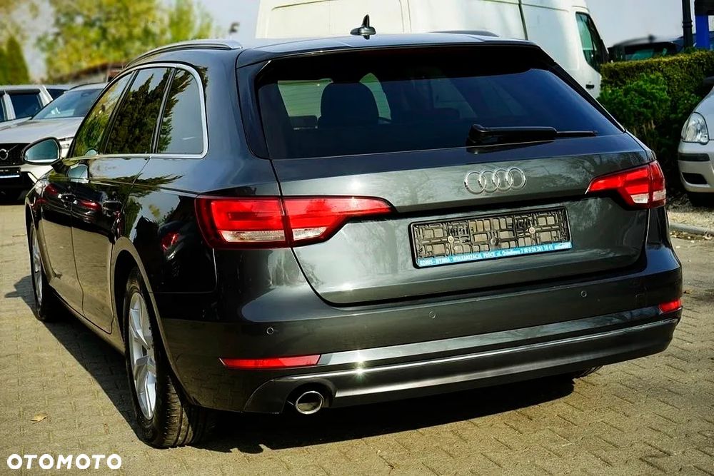 Audi A4 - 4