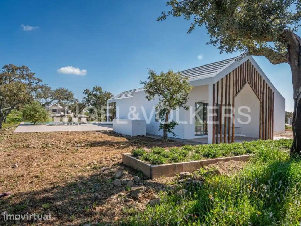 Villa com 3 quartos com vista lago - Grande imagem: 5/27
