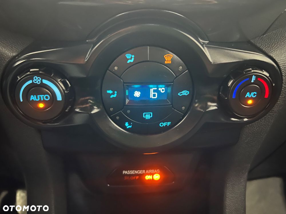 Ford EcoSport 1.0 EcoBoost ST-LINE - 33