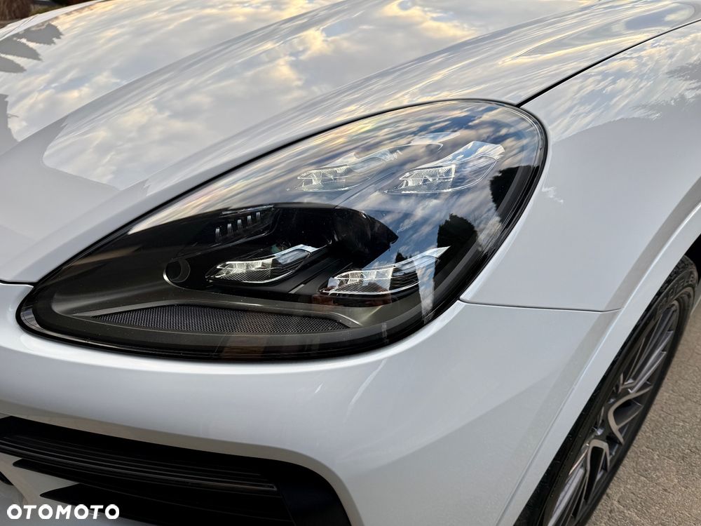 Porsche Cayenne Platinum Edition - 8