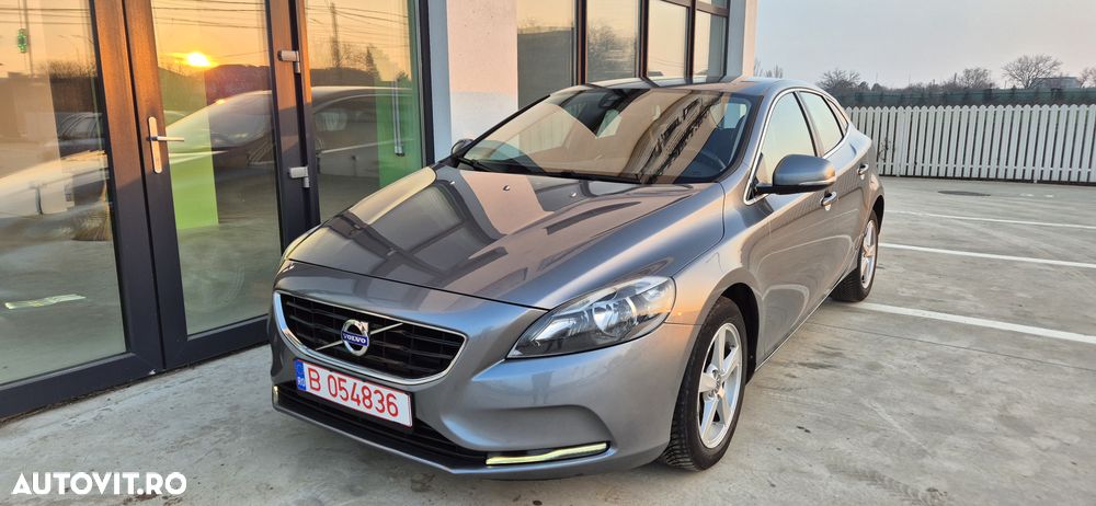 Volvo V40 D4 VEA Momentum - 9