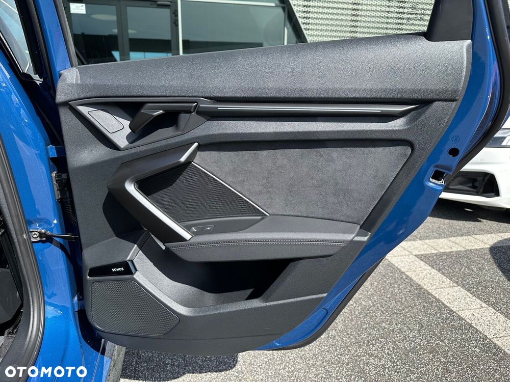 Audi RS3 Limousine - 20