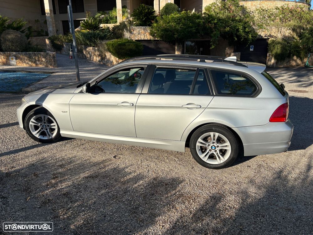BMW 320 d Navigation Sport - 3