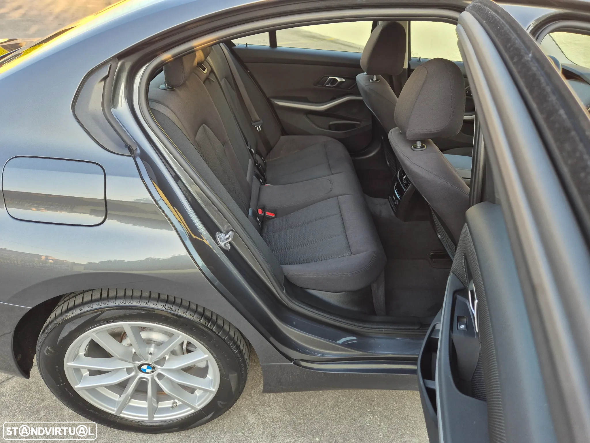 BMW 330 e Auto - 14