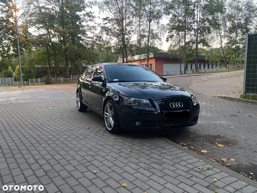 Audi A3 Sportback 2.0 TDI DSG Ambiente - 4