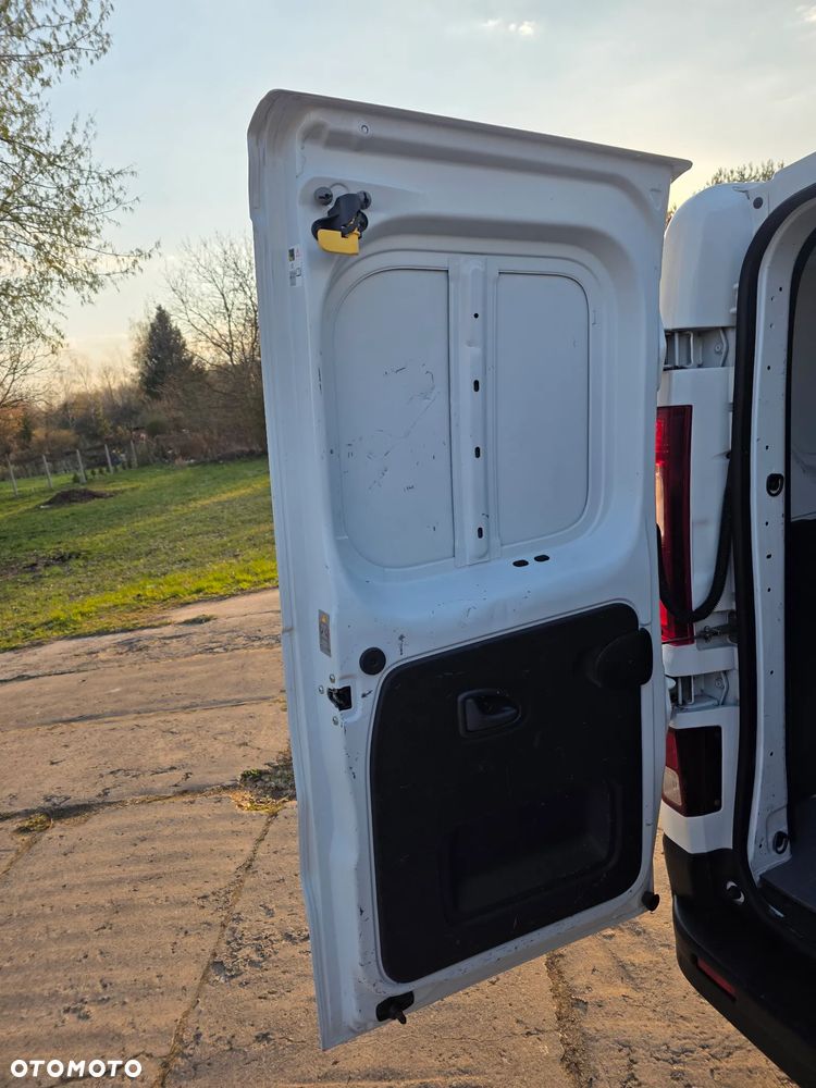 Fiat Talento trafic vivaro vat 23% klima Tempomat długi bez adblue jedna turbina - 16