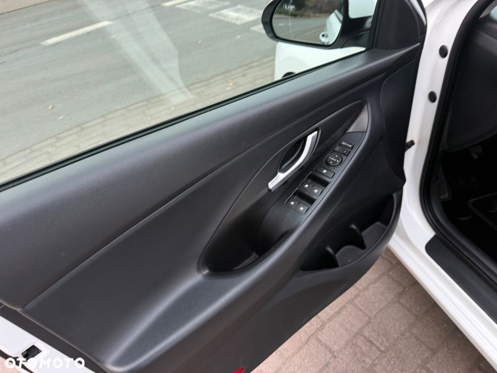 Hyundai i30 1.6 CRDI Passion - 16